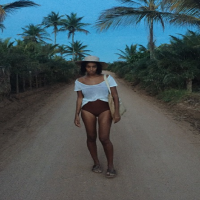 Solange on Beach_Instagram